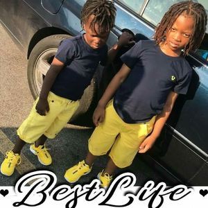 Meet your Posher, Mickey